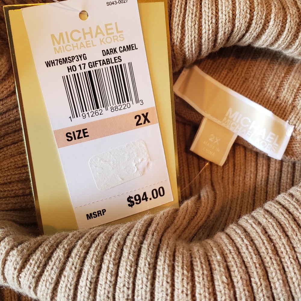 Michael Michael Kors cowl neck sweater - Picture 5 of 5